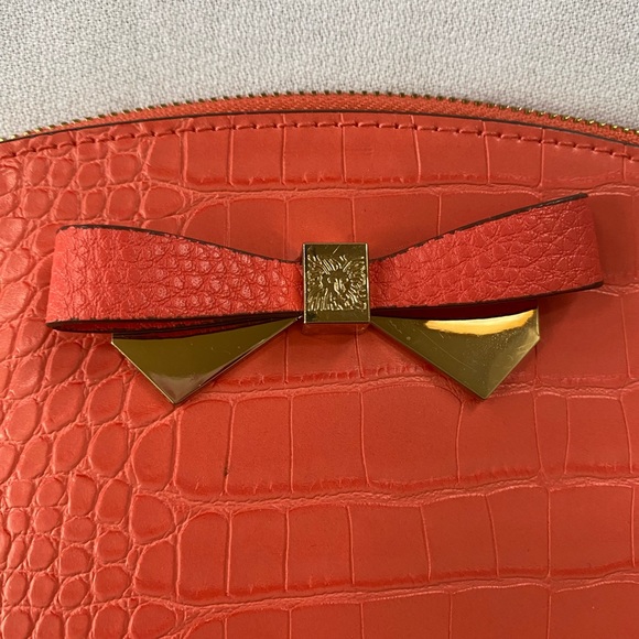 Anne Klein Coral Crossbody With Gold Chain - Picture 2 of 8